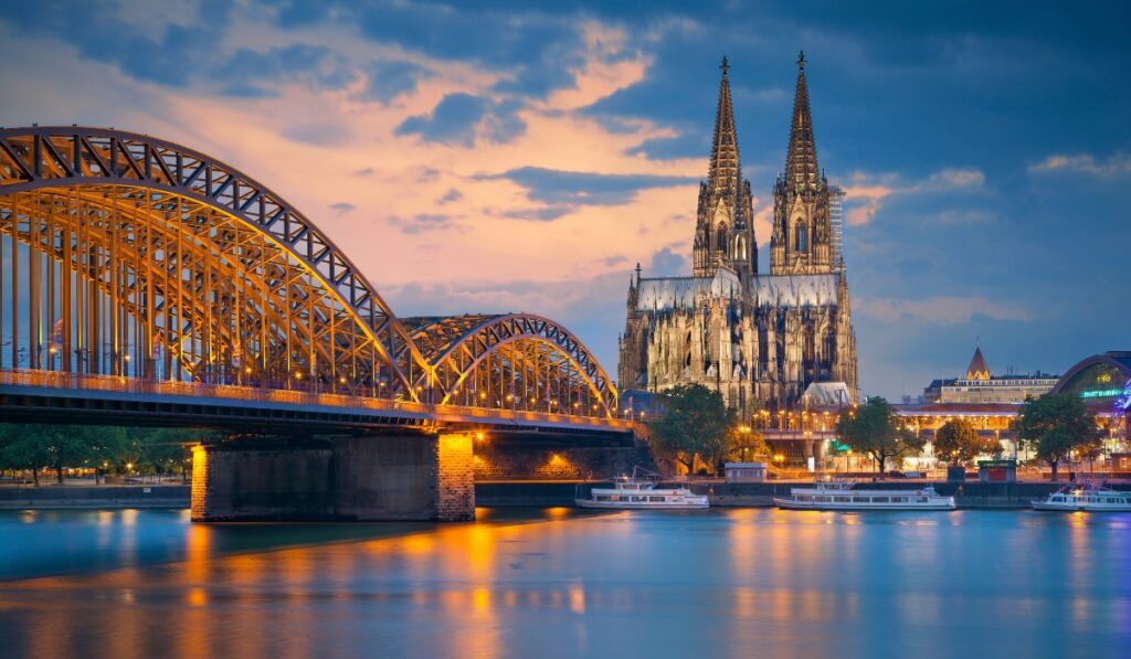 bus rental in Cologne