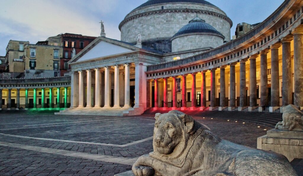 bus rental in Naples