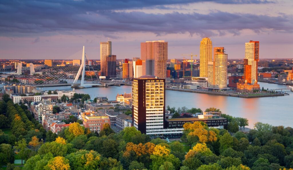 bus rental in Rotterdam