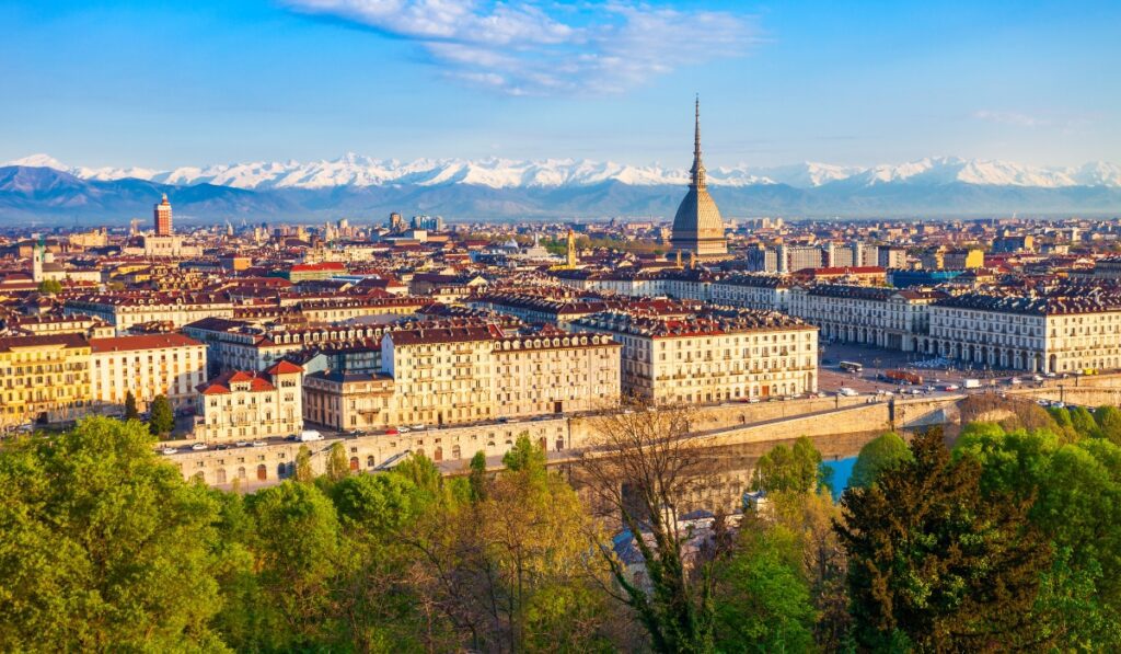 bus rental in Turin