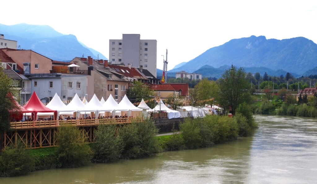 bus rental in Villach