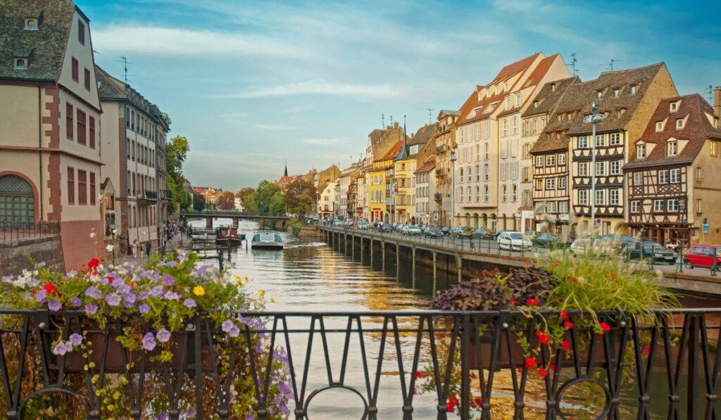 bus rental in Strasbourg