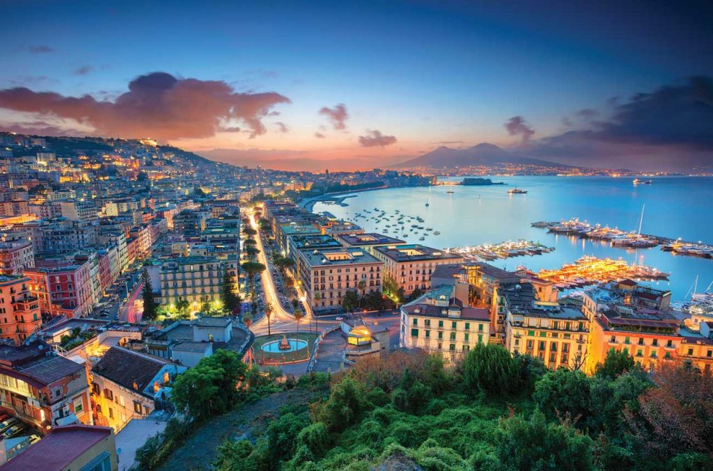 minibus rental in Naples