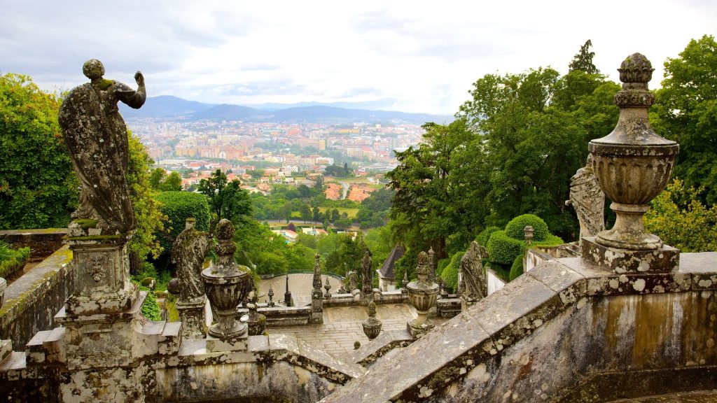 minibus rental in Braga