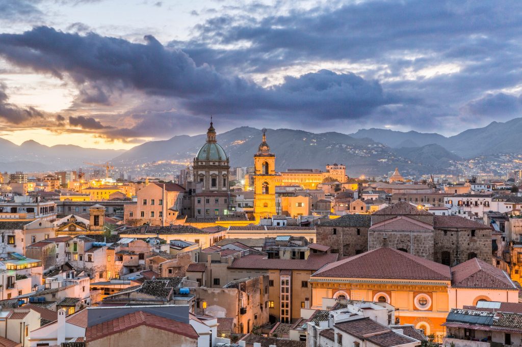minibus rental in Palermo