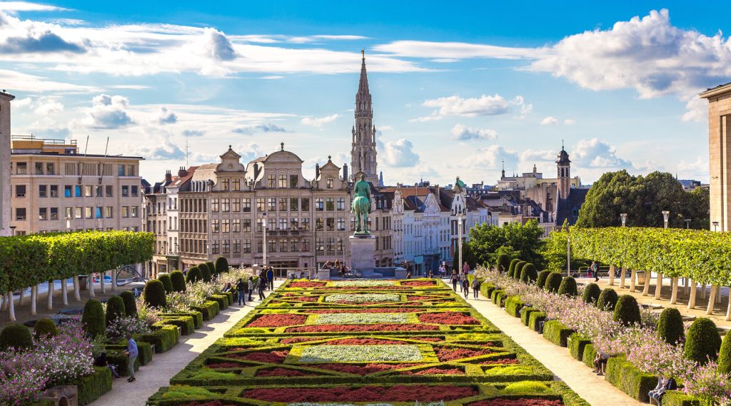 minibus rental in Brussels
