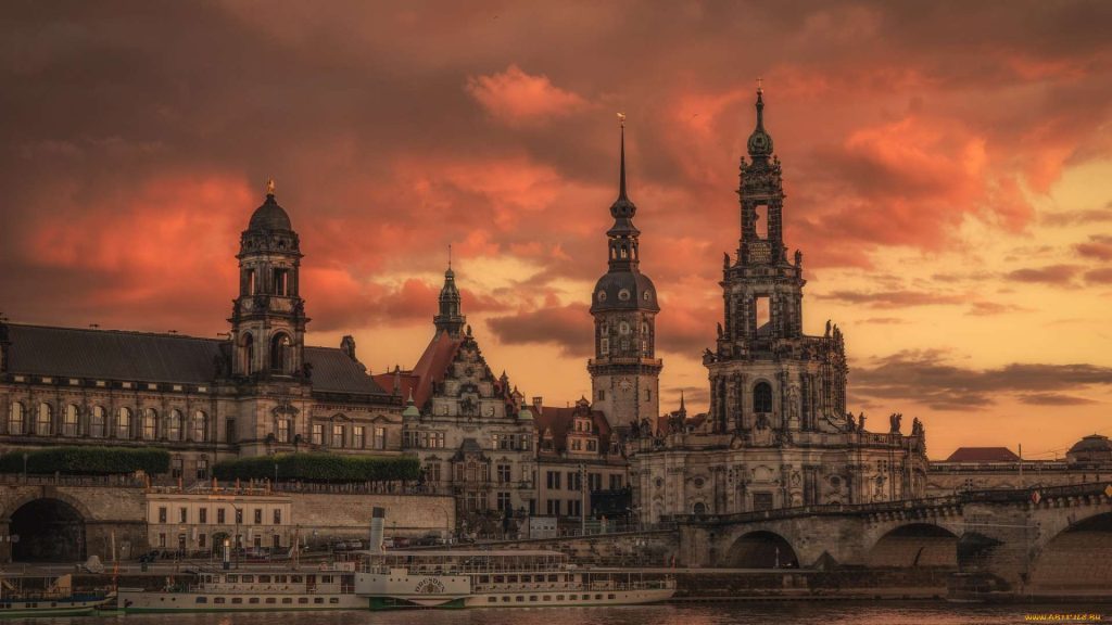 minibus rental in Dresden