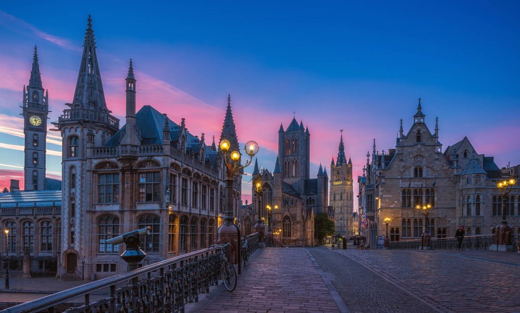 minibus rental in Ghent