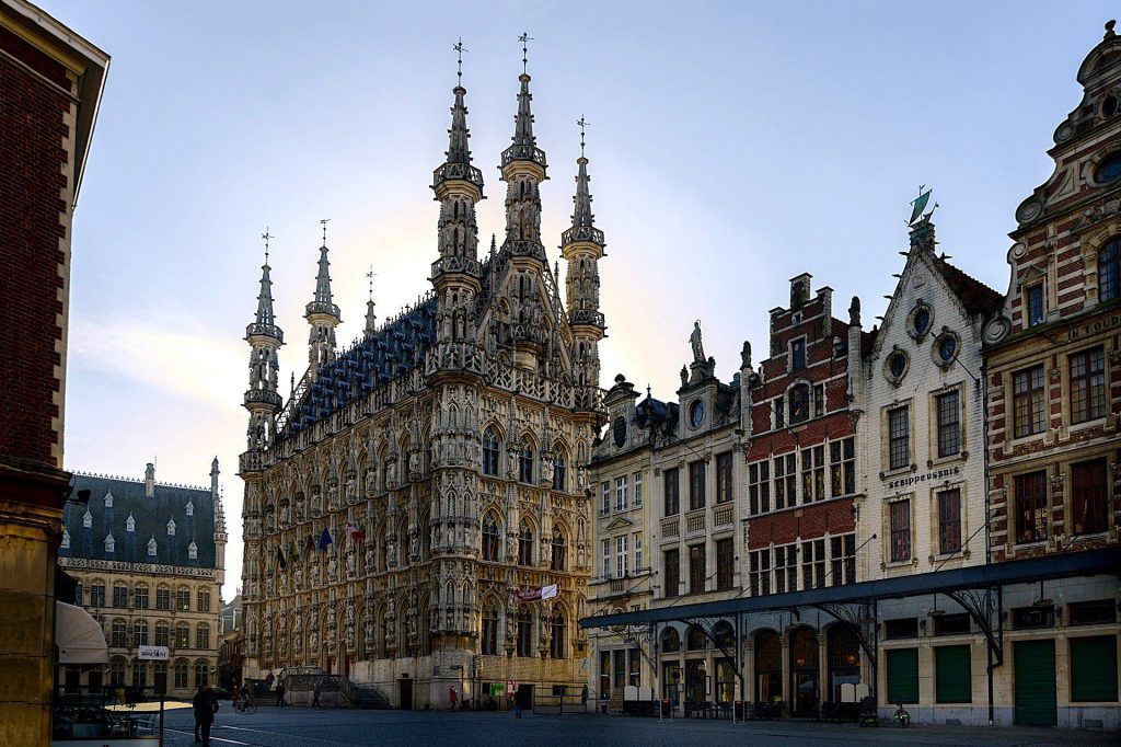 minibus rental in Leuven