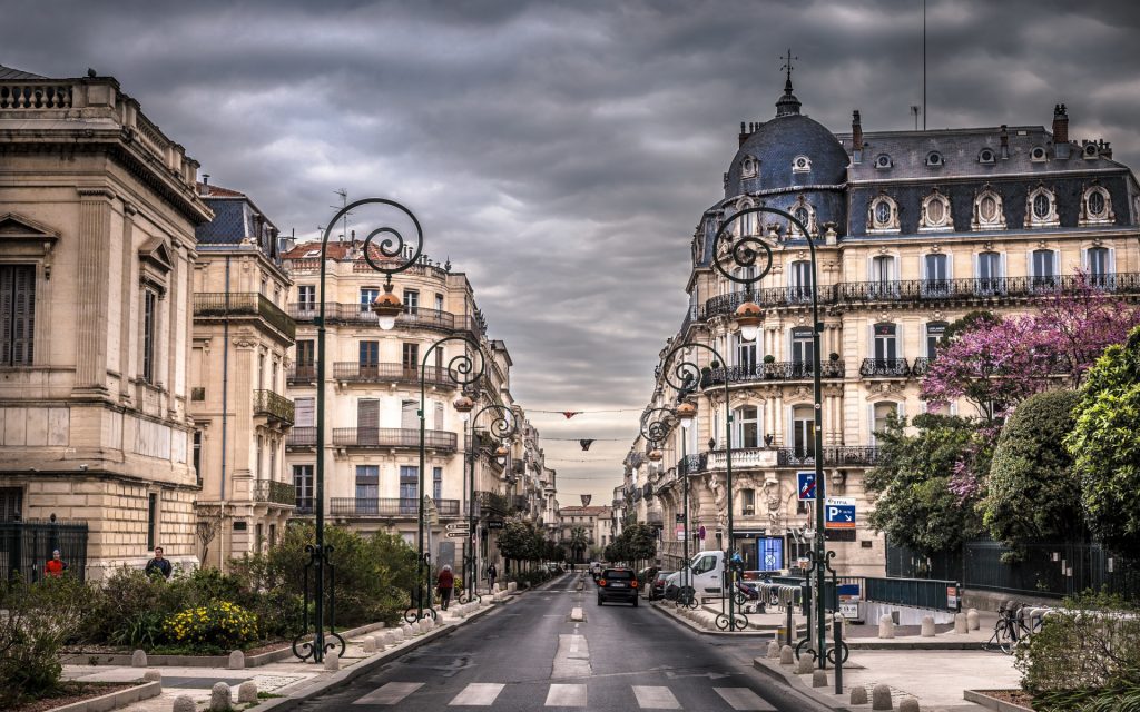 minibus rental in Montpellier