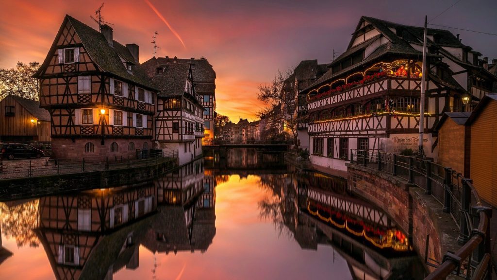minibus rental in Strasbourg