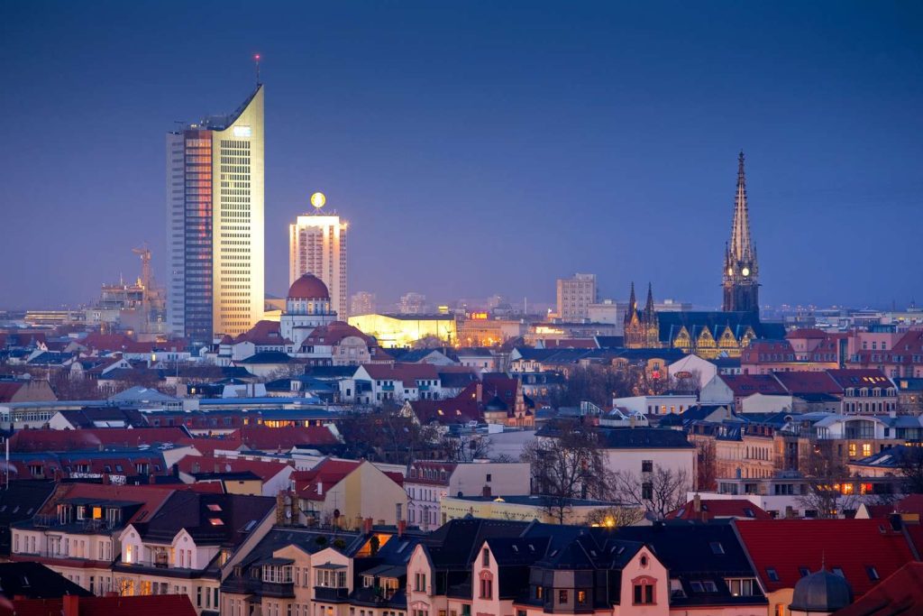 minibus rental in Leipzig