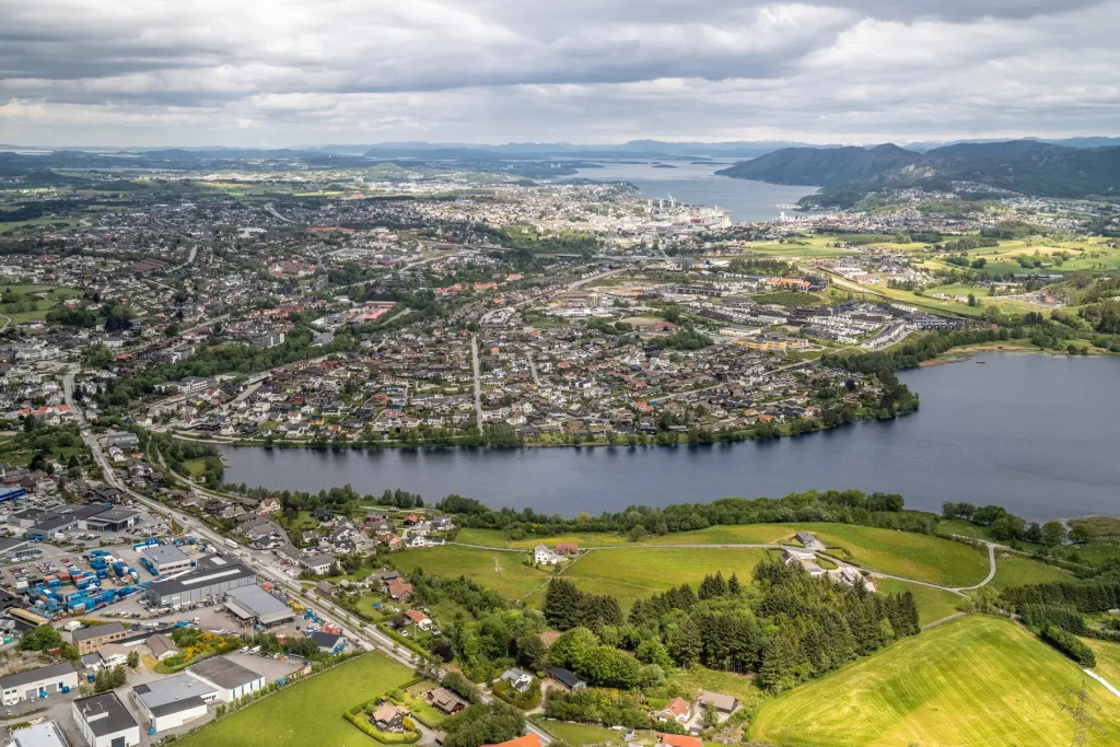 minibus rental in sandnes