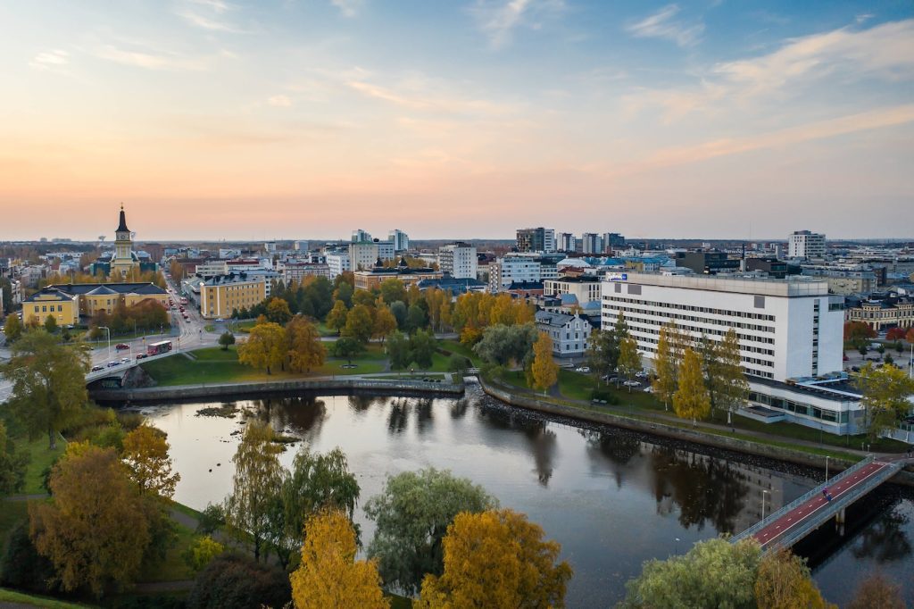 minibus rental in Oulu